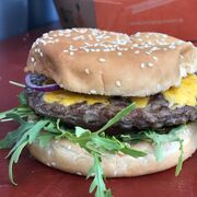 Unser Master Cheese Burger